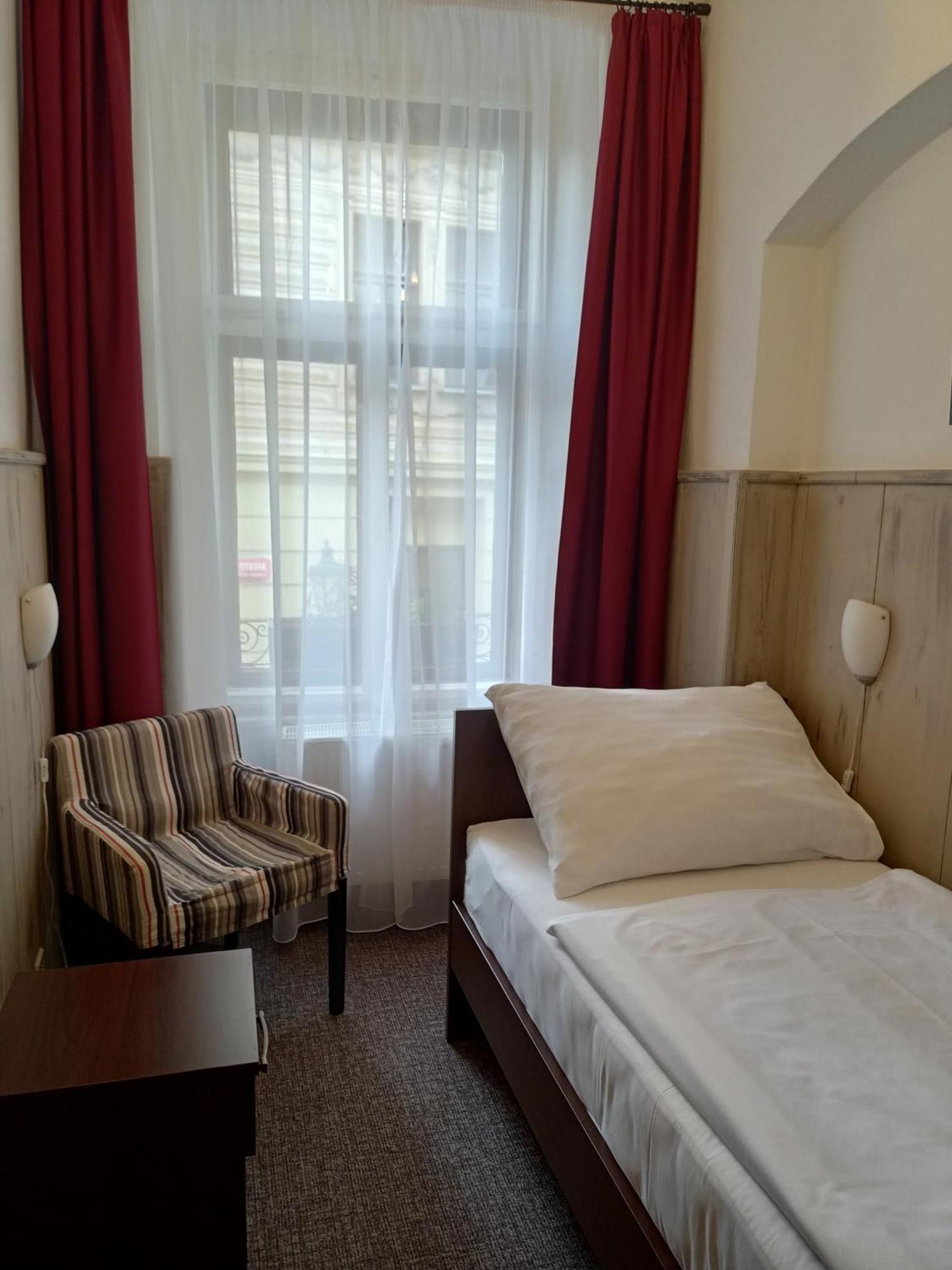 Nocleg ze śniadaniem Old House